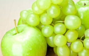 Green Apple and Grapes | FearlessFatLoss.com